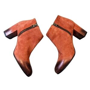 Anthropologie Lenora Pretty Orange Booties! 38